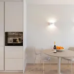 De Diseno Reformado Con Piscina Y Jardin * Denia