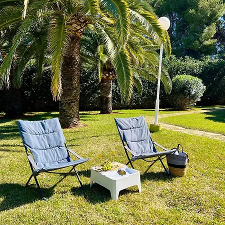 De Diseno Reformado Con Piscina Y Jardin Dénia