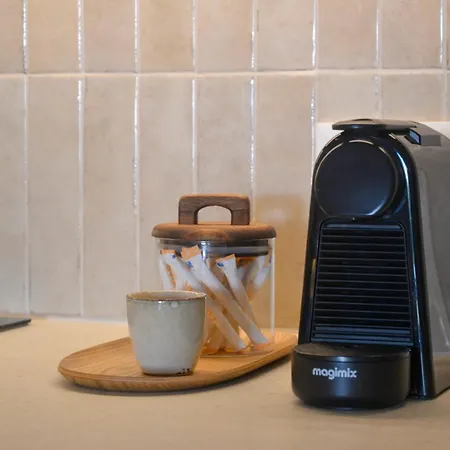 De Diseno Reformado Con Piscina Y Jardin * Dénia