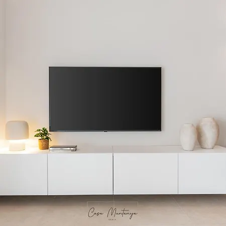 Apartment De Diseno Reformado Con Piscina Y Jardin *