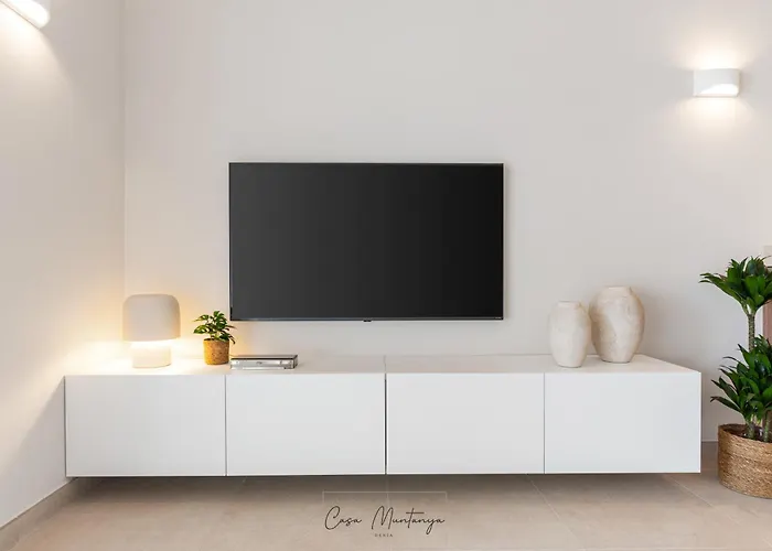 Apartamento De Diseño Reformado Con Piscina Y Jardín *