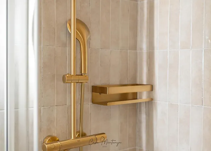 De Diseno Reformado Con Piscina Y Jardin Appartamento *